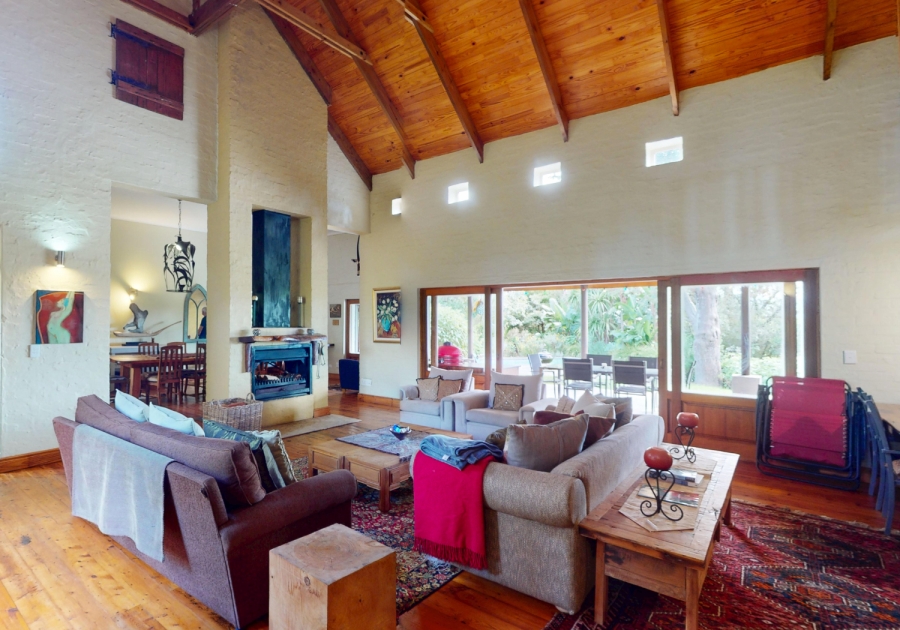 To Let 5 Bedroom Property for Rent in Rheenendal Western Cape